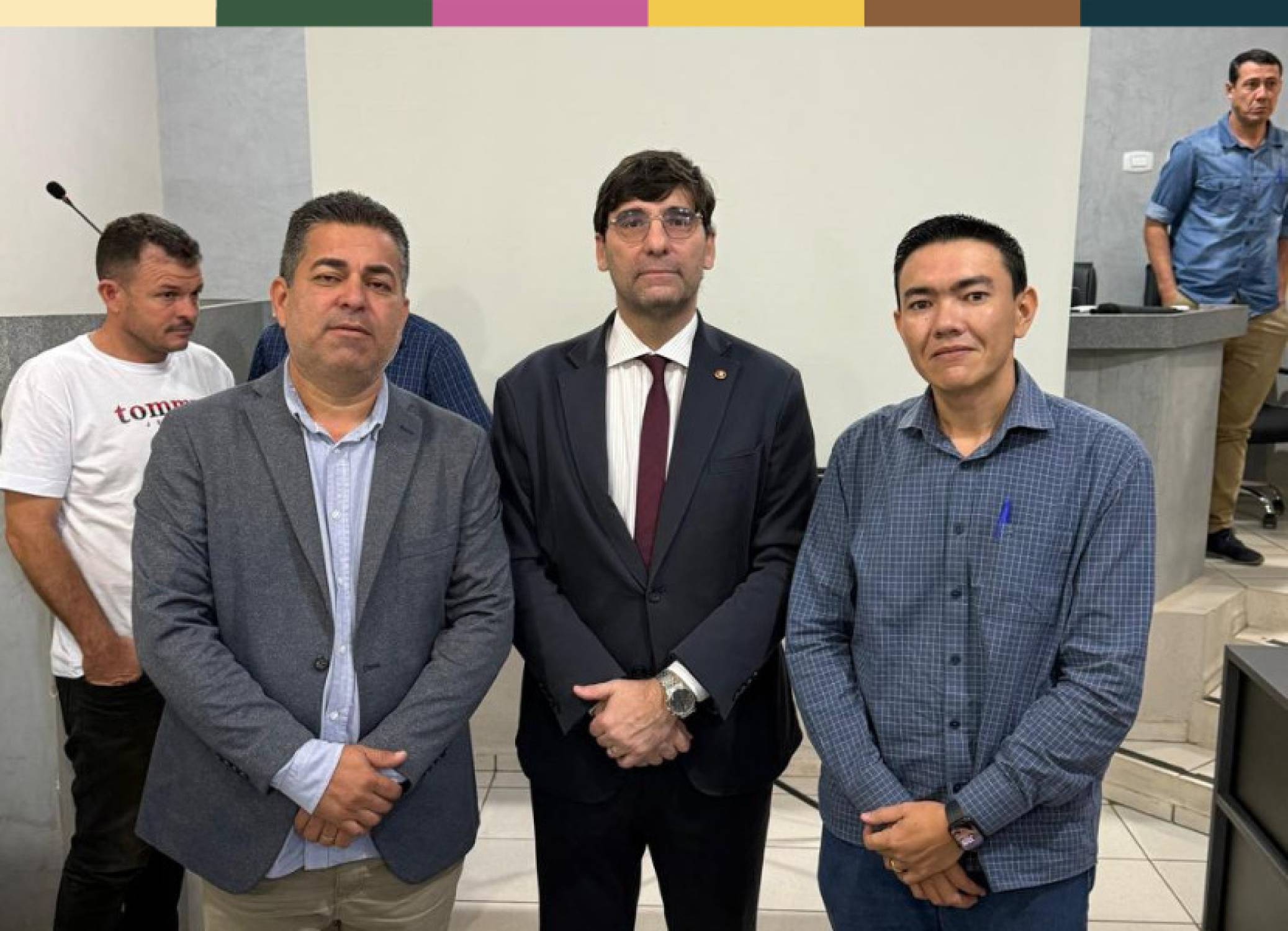 Câmara de Rio Negro aprova projetos, debate emendas parlamentares e homenageia especialista em integridade pública